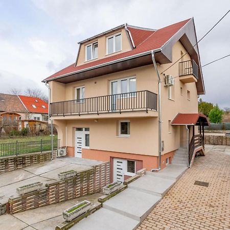 Gardencity Villa Apartman Budapeste Exterior foto