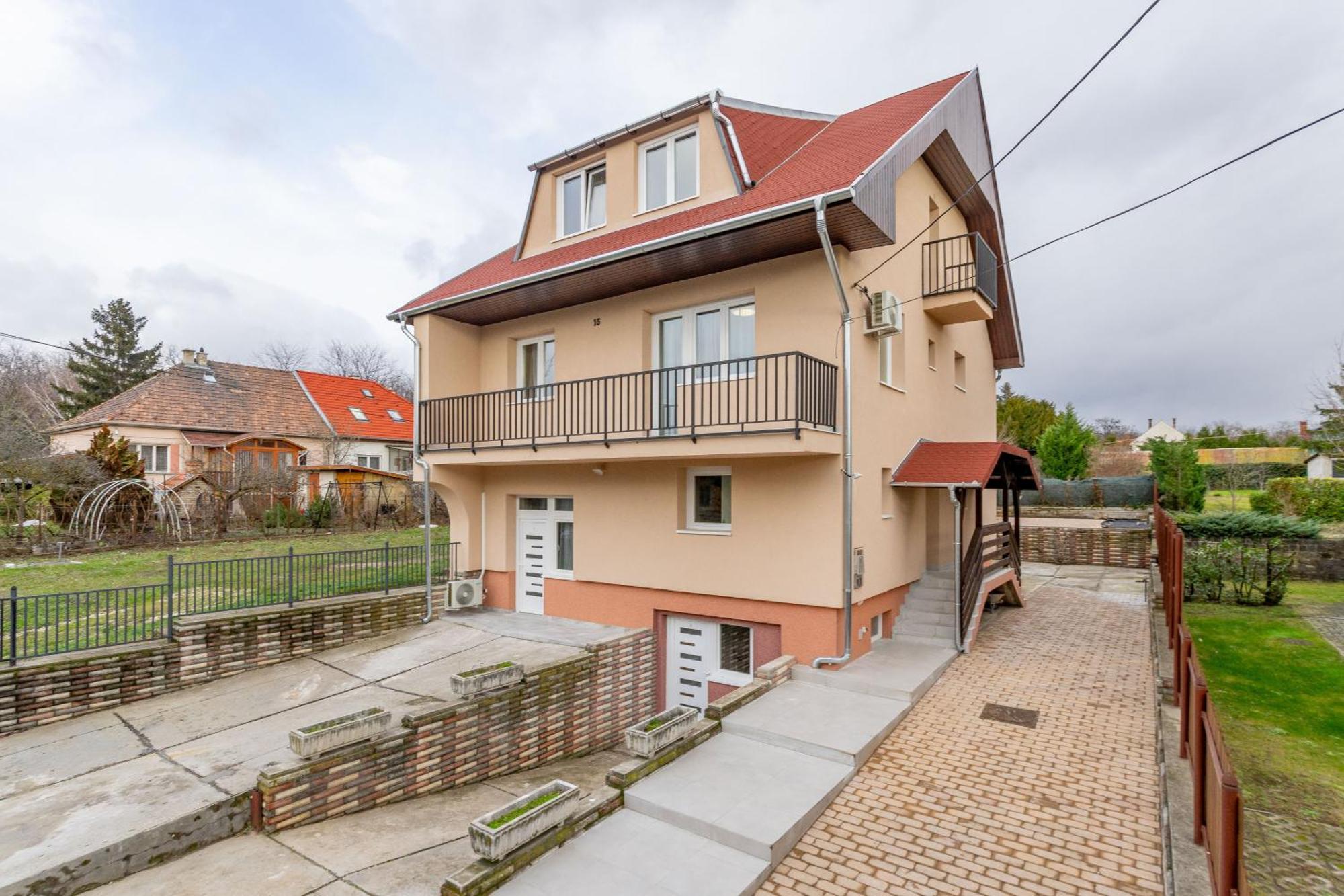 Gardencity Villa Apartman Budapeste Exterior foto